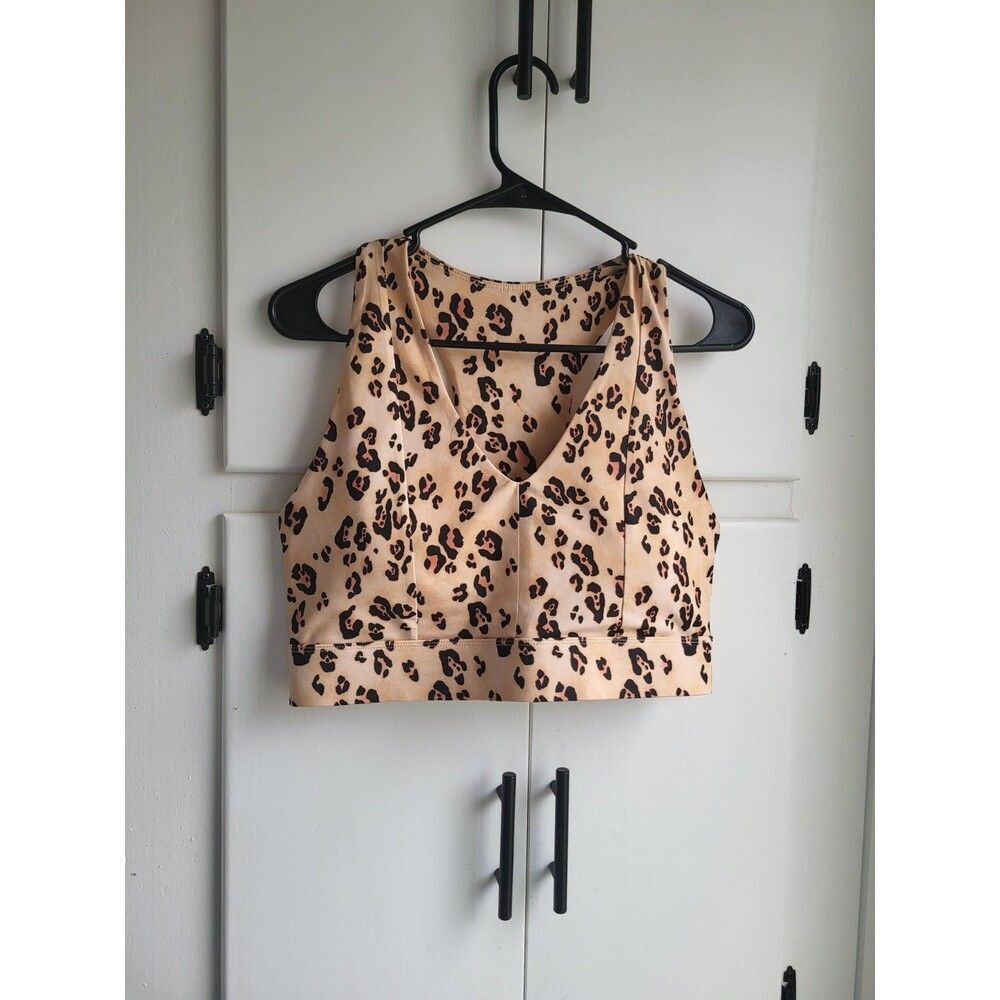 Fabletics On-The-Go Midi Medium Impact Sports Bra in Desert Leopard Size LARGE